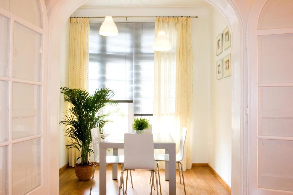 Feelathome Center Appartamento Barcellona